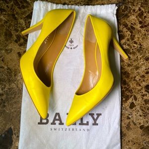Bally Switzerland amazing yellow heels size 38.5